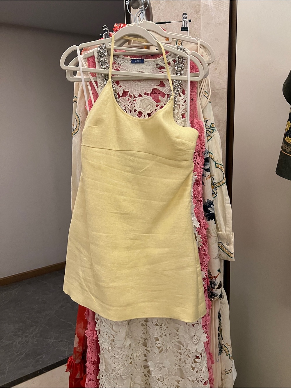 Venroy 100% Linen Halter Neck Scoop Neck Mini Dress Pastel Yellow NWOT - Picture 9 of 13